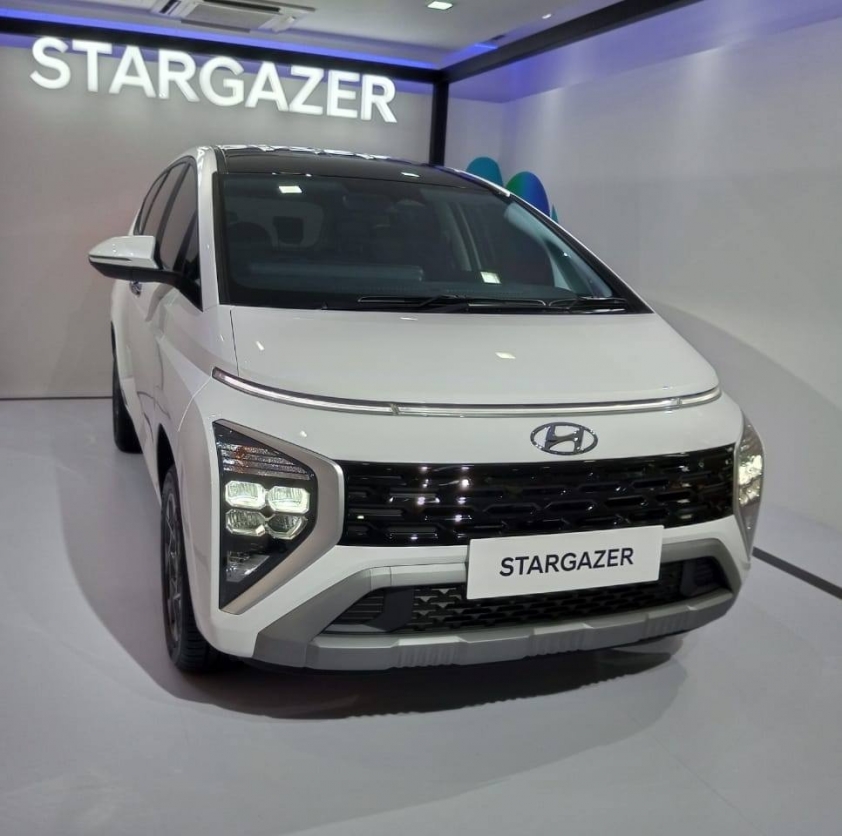 Cận cảnh Hyundai Stargazer 'bằng da bằng thịt' - Đối thủ 'khó nhằn' của Mitsubishi Xpander 165482