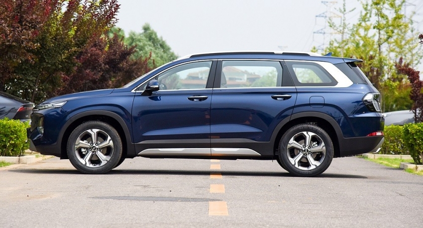 Hyundai Santa Fe 2023 ra mắt thị trường 'sát vách' Việt Nam: Thiết kế lạ lùng, 'một mình một kiểu' 172992