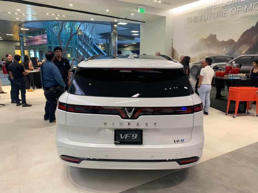 vinfast-vf9-usa-02-3354