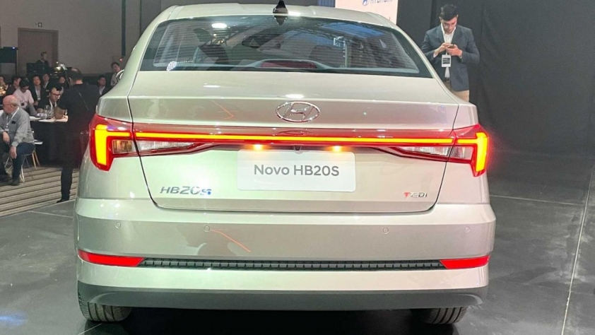 hyundai-hb20s-2023-11-18a3