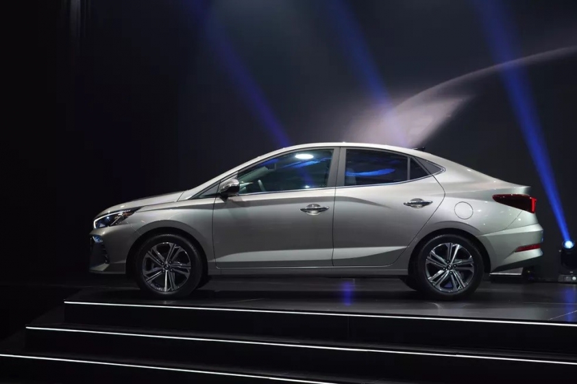 hyundai-hb20s-2023-3-28bf