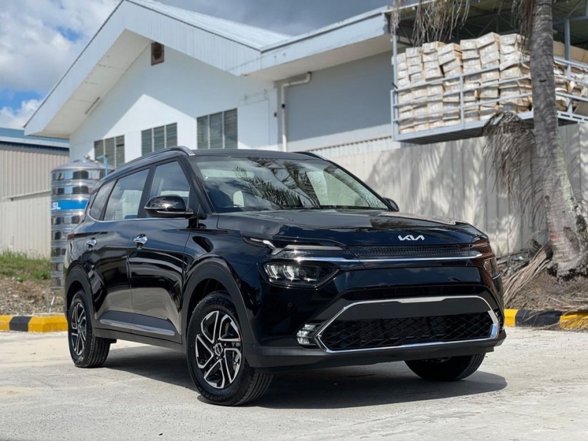 Đại lý bắt đầu nhận cọc Kia Carens 2022 tại Việt Nam, Xpander và Veloz Cross thêm đối mới 179865