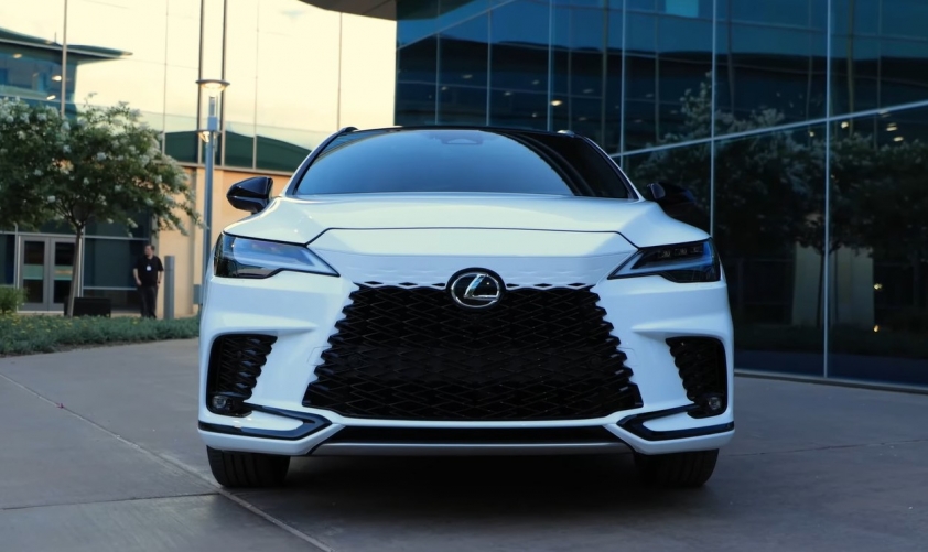 Lexus RX 2023 có giá bán dự kiến từ 4,1 tỷ đồng tại Việt Nam, tăng 'nhẹ' nửa tỷ so với giá cũ 180554