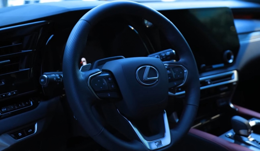 Lexus RX 2023 có giá bán dự kiến từ 4,1 tỷ đồng tại Việt Nam, tăng 'nhẹ' nửa tỷ so với giá cũ 180558