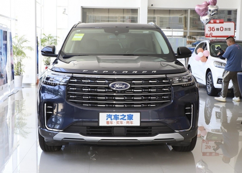 'Soi' Ford Explorer 2023 'bằng da bằng thịt' tại 'thị trường tỷ dân', giá bằng nửa Explorer tại Việt Nam 181091
