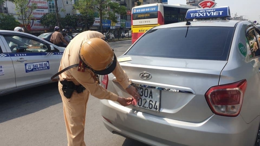CSGT toàn quốc sẽ xử lý nghiêm các trường hợp che biển sổ, dùng biển số giả 185925