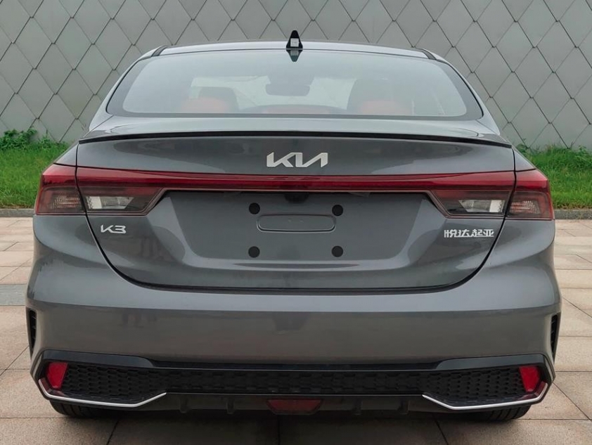 Kia K3 2023 lộ diện với ngoại hình khác lạ, sử dụng động cơ 1.4 tăng áp 186439