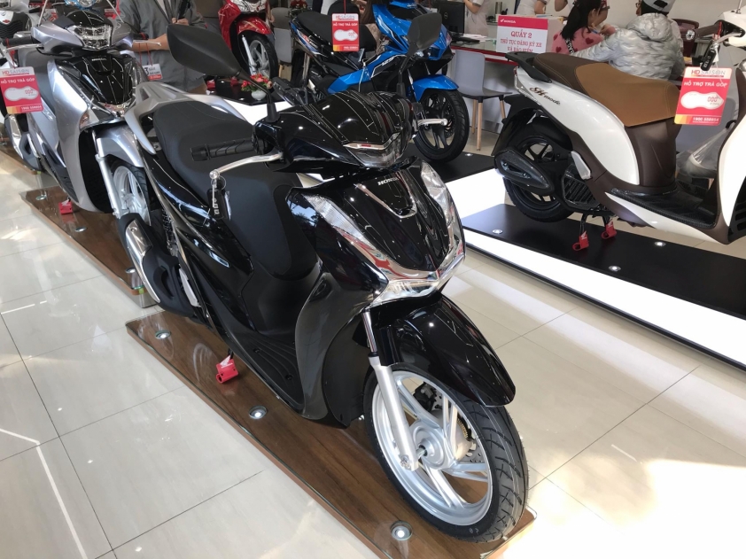 Giá Honda SH 125i/150i 2022 vẫn tiếp tục tăng mạnh, chênh tới gần 26 triệu đồng 198406