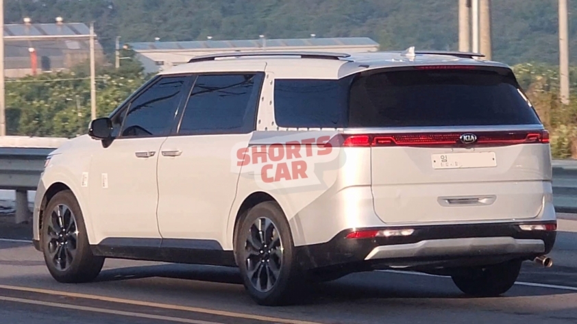 Kia Carnival sắp có thêm biến thể hybrid, ra mắt năm sau, tiếp tục 'chuỗi thắng' trong phân khúc 207745