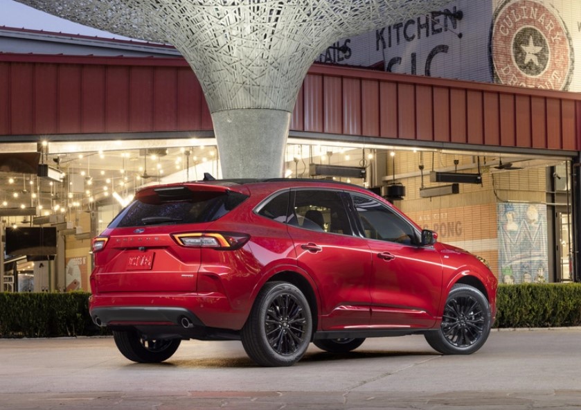 Ford Escape 2023 chính thức ra mắt, hoàn thiện hơn về thiết kế, nhưng khó về Việt Nam 208992