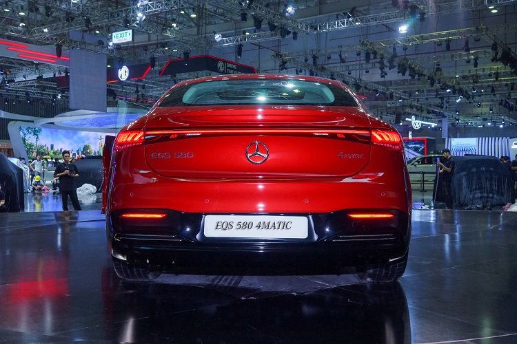 Khám phá mẫu xe điện hạng sang của Mercedes-Benz vừa ra mắt thị trường Việt Nam 209498