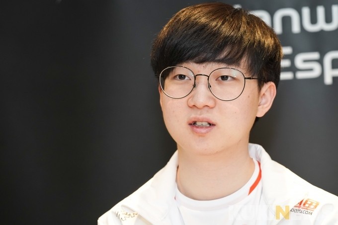 Faker: 'Chúng tôi sẽ chuẩn bị sẵn sàng để đấu với GEN trong trận tiếp theo' 110262