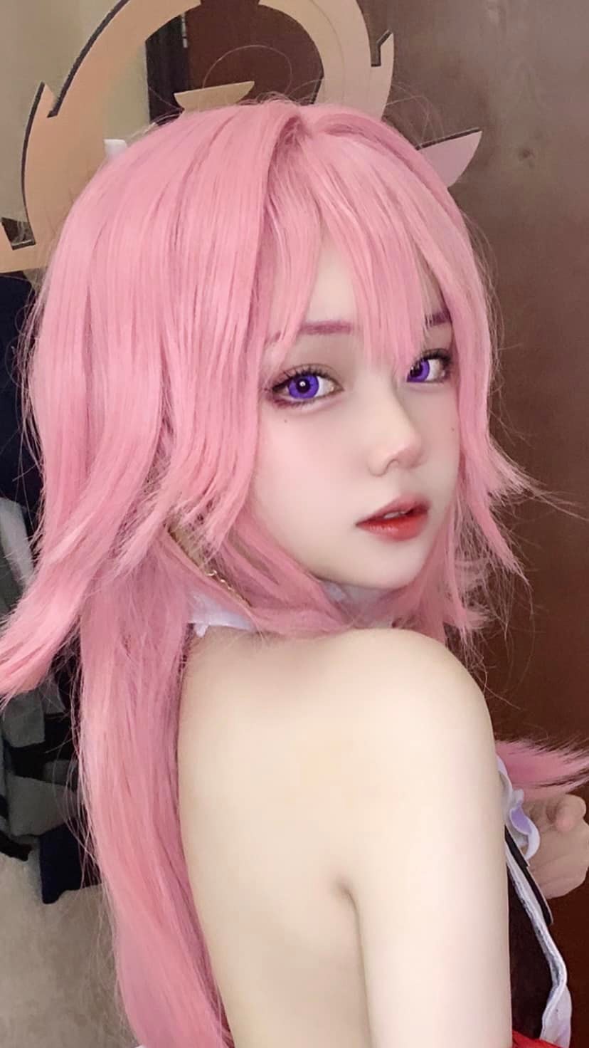 Nữ game thủ Việt gây thương nhớ khi cosplay Yae Miko trong Genshin Impact 110258