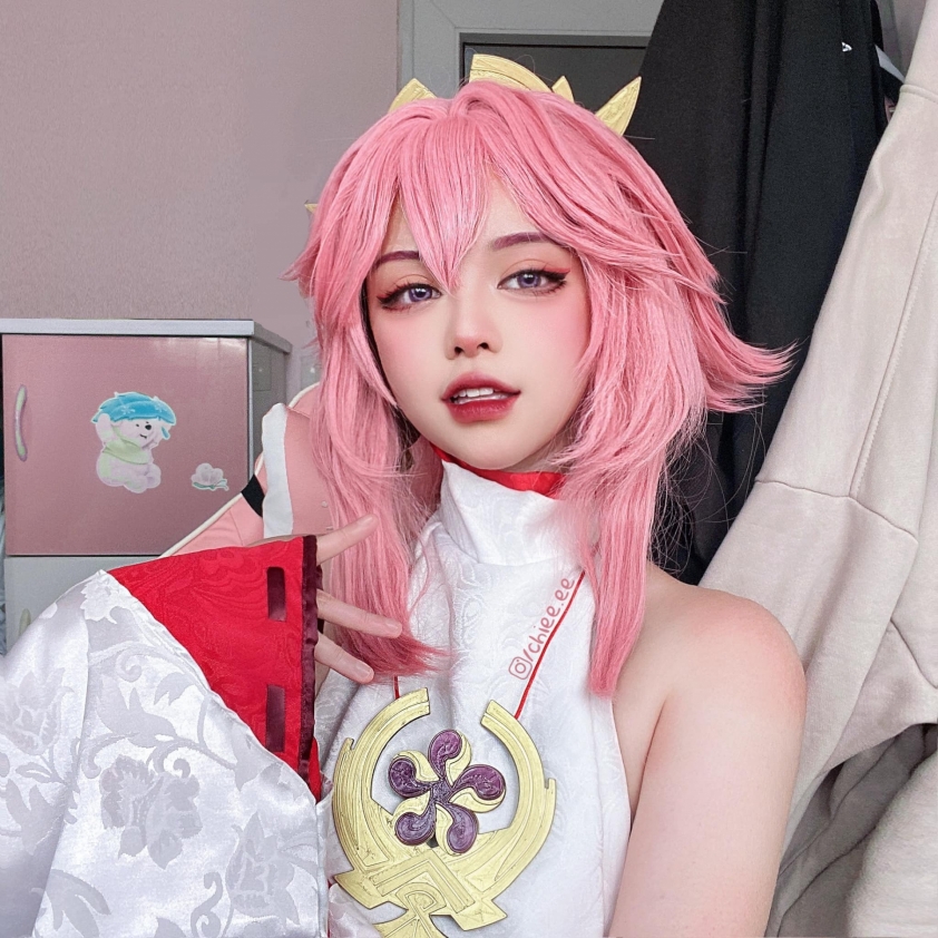 Nữ game thủ Genshin Impact cosplay kỷ niệm ngày kết thúc banner Yae Miko 118544