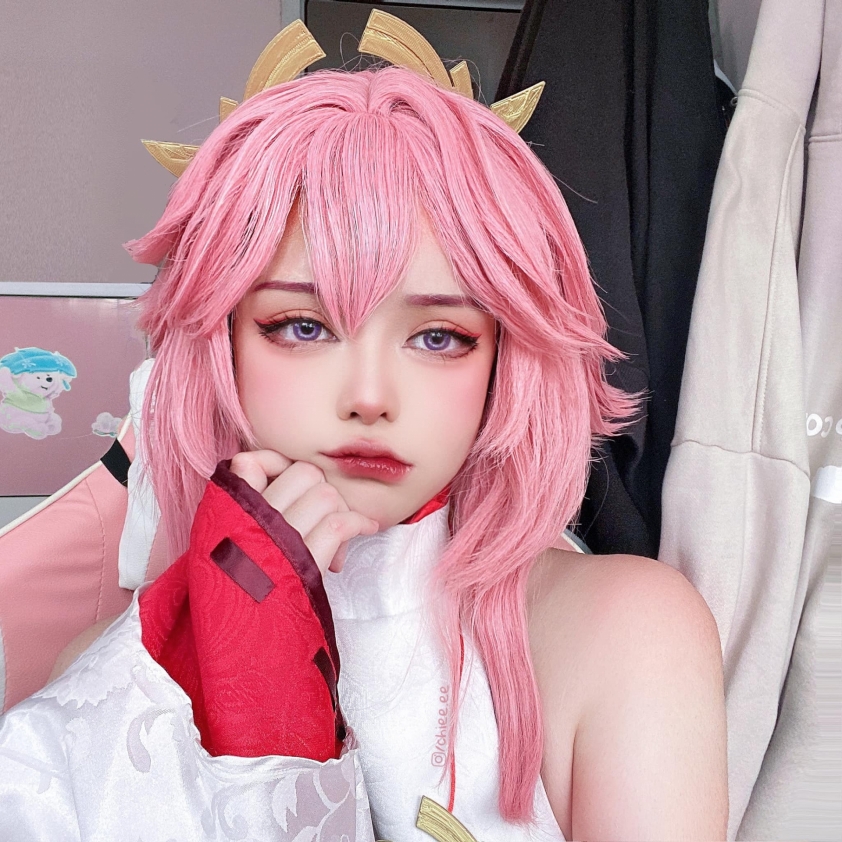Nữ game thủ Genshin Impact cosplay kỷ niệm ngày kết thúc banner Yae Miko 118545