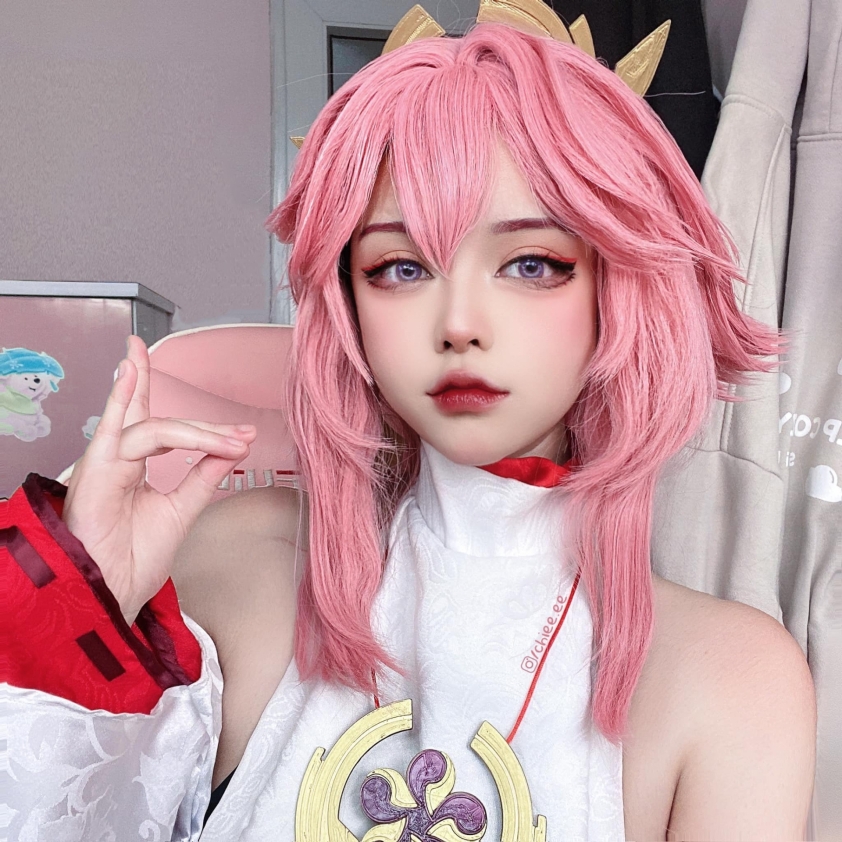 Nữ game thủ Genshin Impact cosplay kỷ niệm ngày kết thúc banner Yae Miko 118547