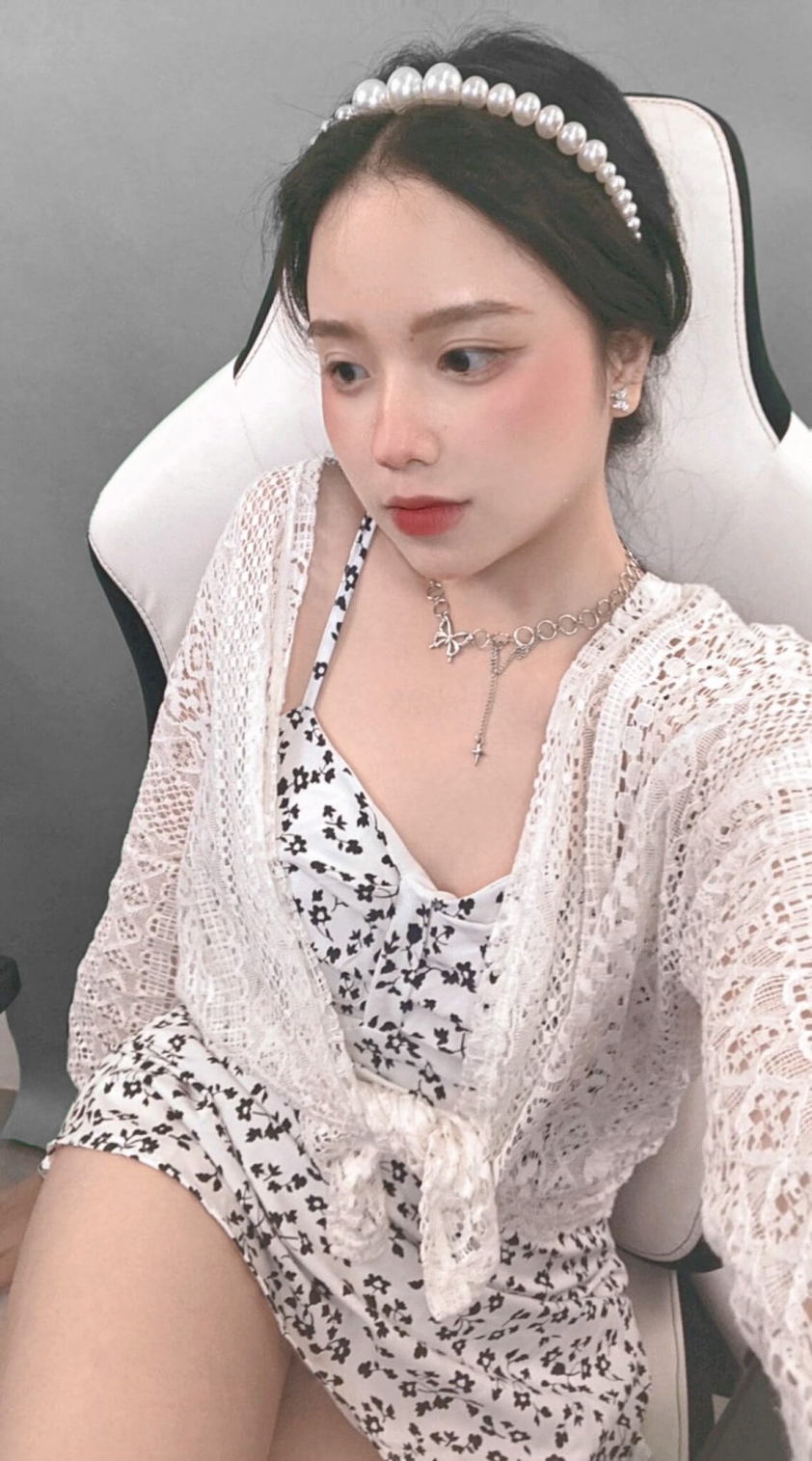 Tốc Chiến: MC Kim Sa công khai hẹn hò với TF Elly 124645