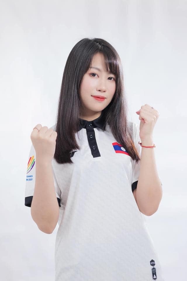 Các nữ VĐV eSports Lào dự SEA Games 31 gây ấn tượng bởi nhan sắc 135218