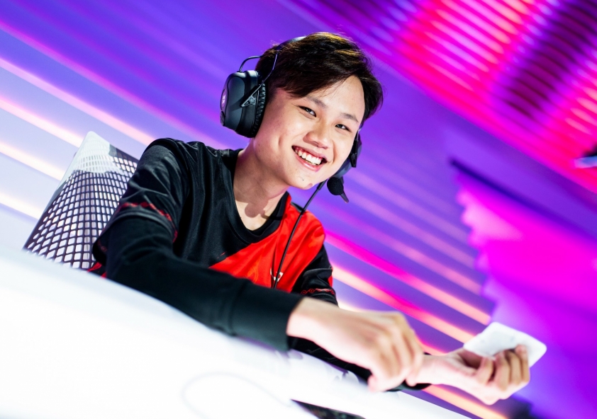 Team Flash tung bộ ảnh hậu trường cực ngầu tại CKTG Tốc Chiến 151668