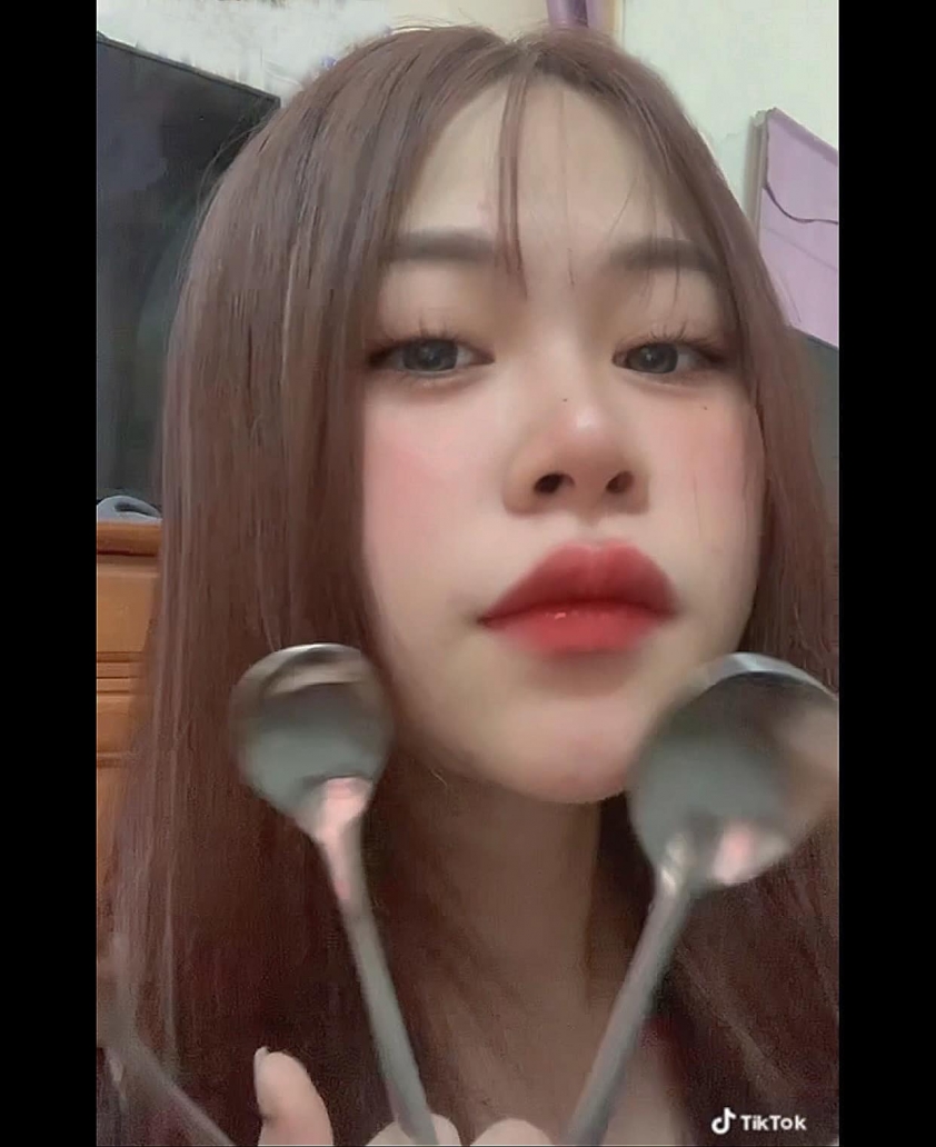 my nu dang anh thia co vu team flash tai cktg toc chien 11