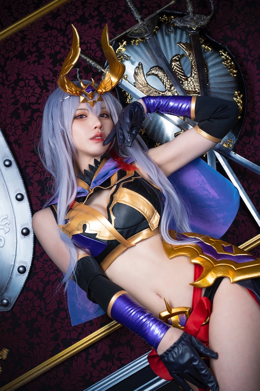 Nữ cosplayer Nhật Bản nhận hơn 3 tỷ đồng tiền cát-xê cho một buổi chụp hình 153918