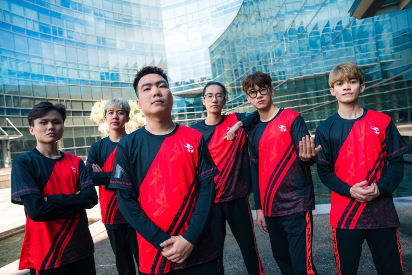 danh bai ong lon trung quoc, team flash toc chien leo len top 3 the gioi