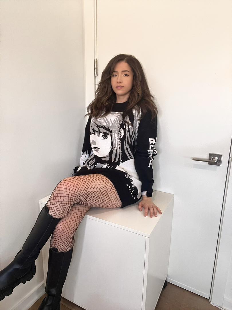Ngắm nhan sắc Pokimane - nữ streamer nổi tiếng nhất trên nền tảng Twitch 157227