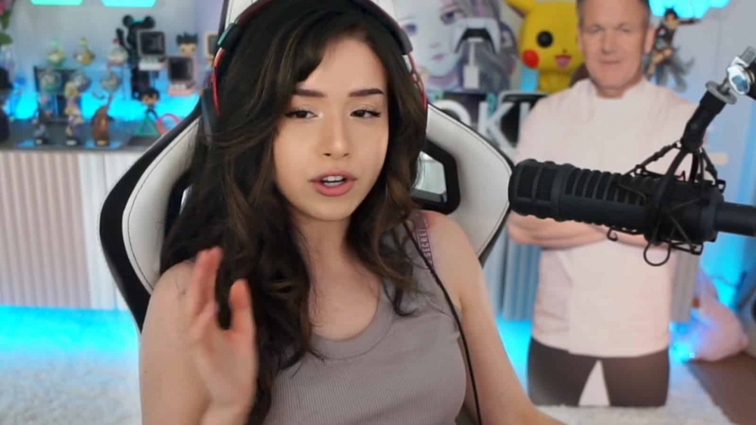 nu streamer pokimane kiem 10 trieu usd 1 thang neu dung onlyfans 1