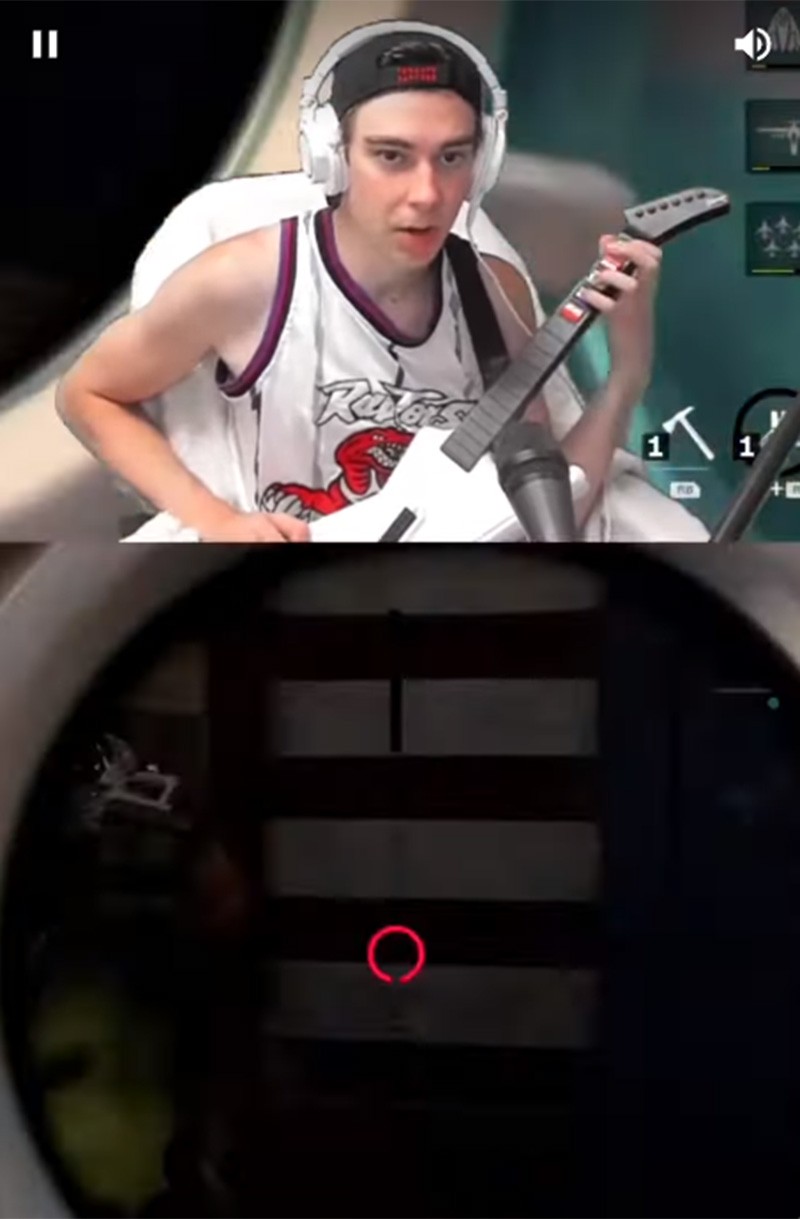 Nam streamer sáng tạo ra cách chơi game bằng đàn và trống 163761