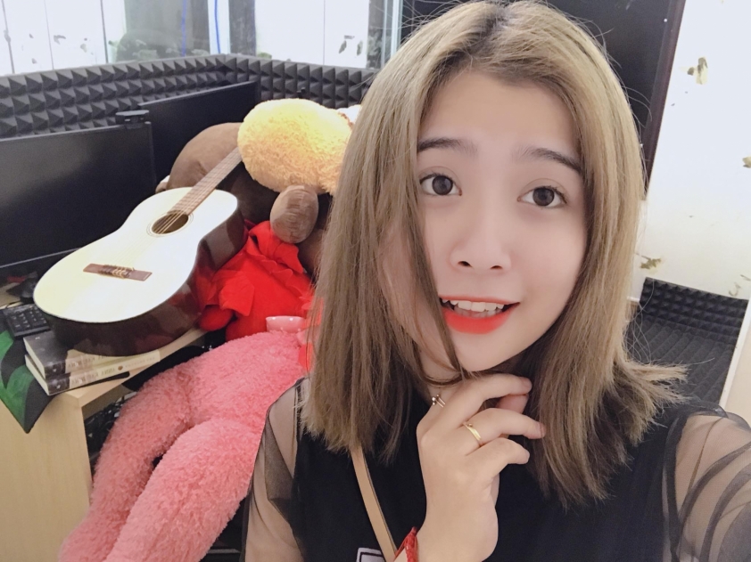 Nữ streamer Milona là ai? 177537