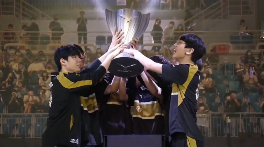 Gen.G Esports lên ngôi vô địch LCK Mùa Hè 2022-178656