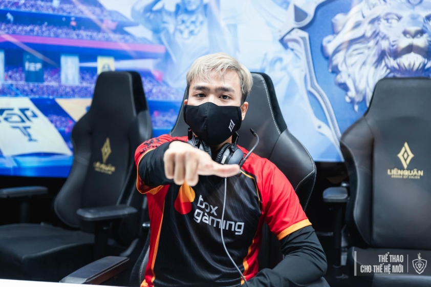 Team Flash tố Daim vô kỷ luật, dọa nghỉ thi đấu, chuyển ra ngoài ở 192001