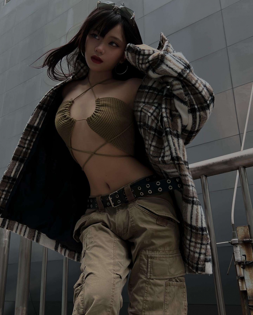 Ngất ngây trước vẻ đẹp của Snowbabyyx - hot girl được đồn đoán là MC mới của bộ môn LMHT: Tốc Chiến 218814