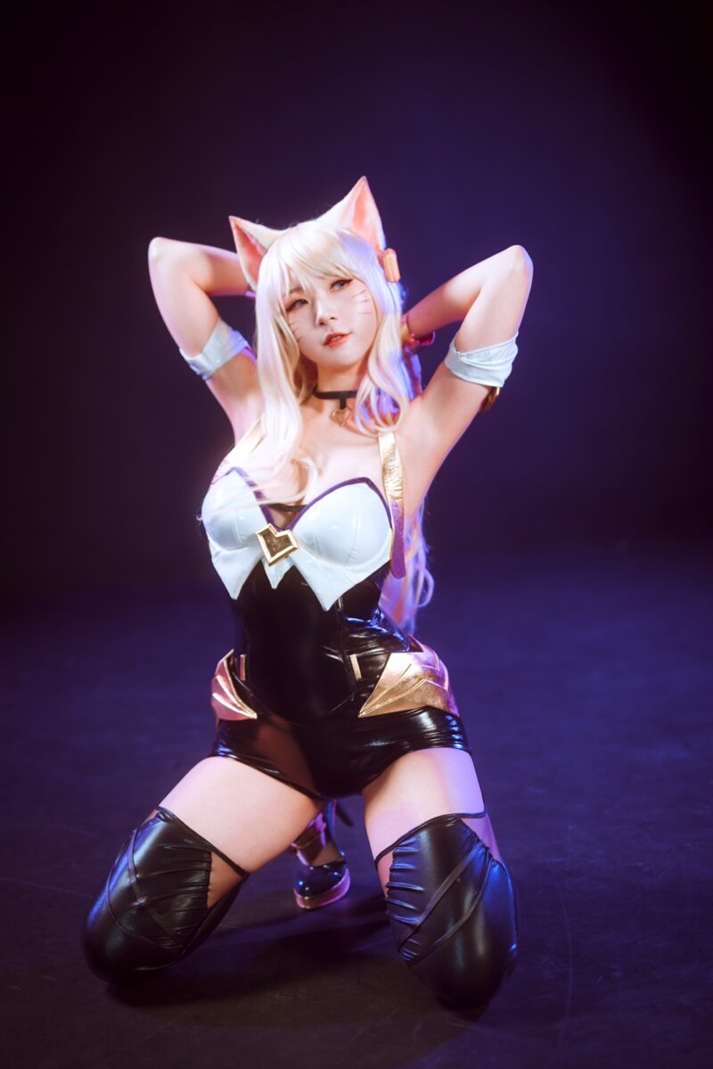 Game thủ cosplay nhóm nhạc KDA, nhưng sao lại có Taric ở đây? 268169