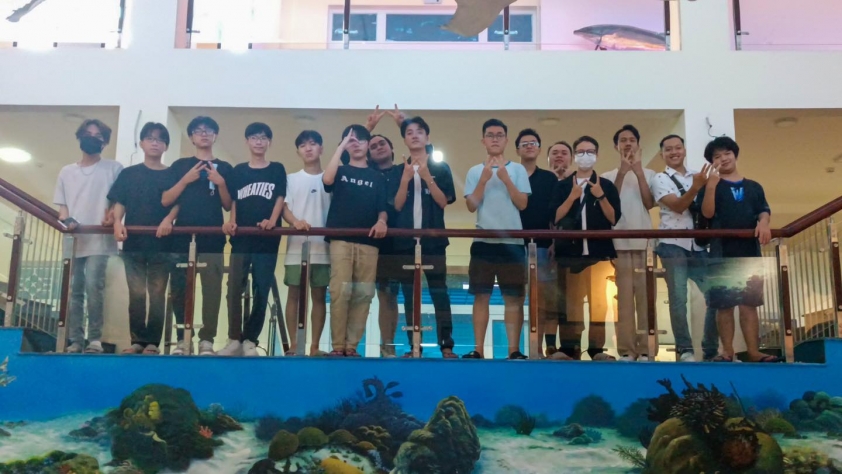 Không có cơ hội ra sân, siêu tân binh từ LCK phải rời Team Whales 280352