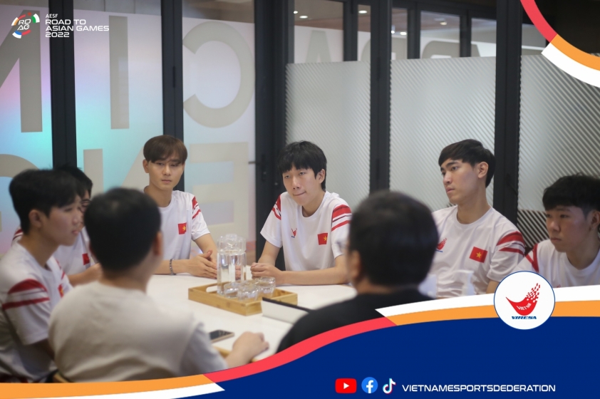 Tuyển LMHT Việt Nam phải hoãn thi đấu do thiếu VISA? 293034