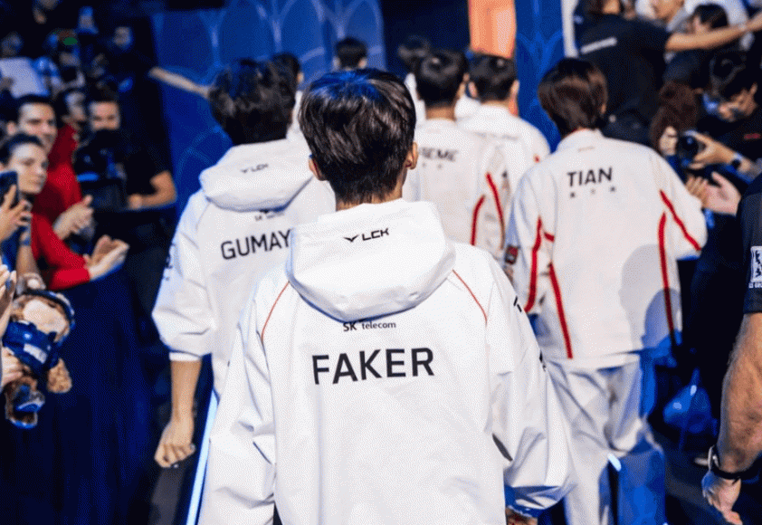 Faker khiến Riot 'méo mặt' vì hành động đặc biệt 582198