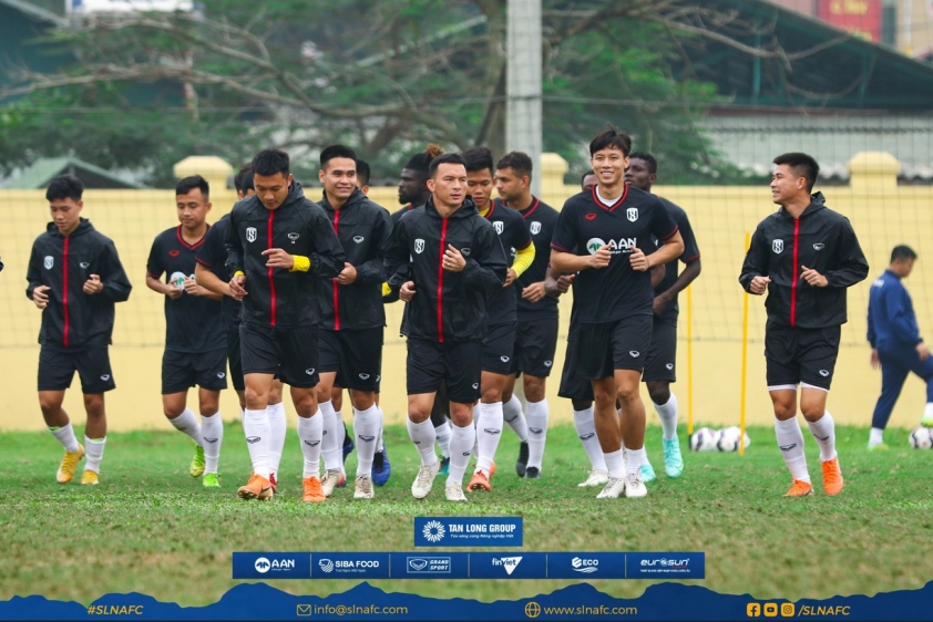 V.League 2022: HAGL tràn đầy khí thế, Hà Nội FC 'thay máu' 111443