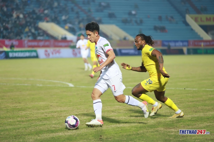 Nam Định và HAGL cầm chân nhau ở vòng 1 V.League 2022