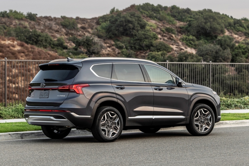 Hyundai-Santa-Fe-2021-1