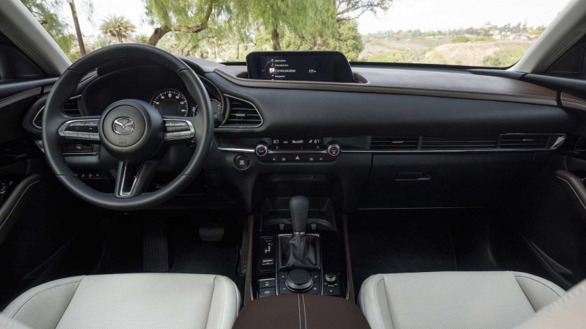 Mazda-CX-30-8