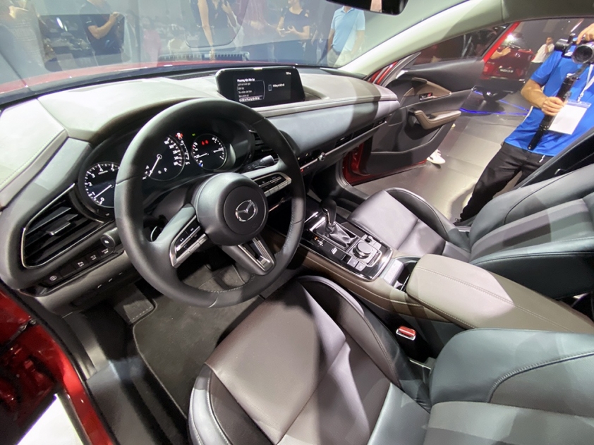 mazda-cx-30-4