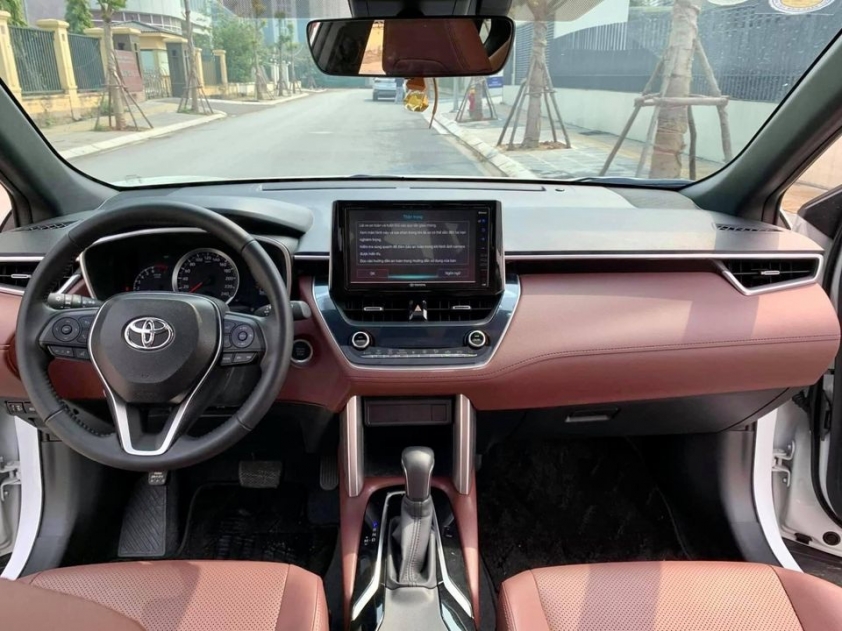 toyota-corolla-cross-1
