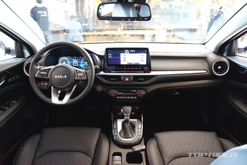 kia-cerato-2021-4