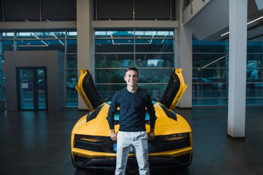 Lamborghini_Aventador_S_Paulo_Dybala_4