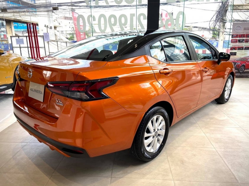 Nissan-Almera-2021-2