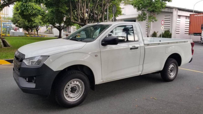 isuzu-dmax-2021-1