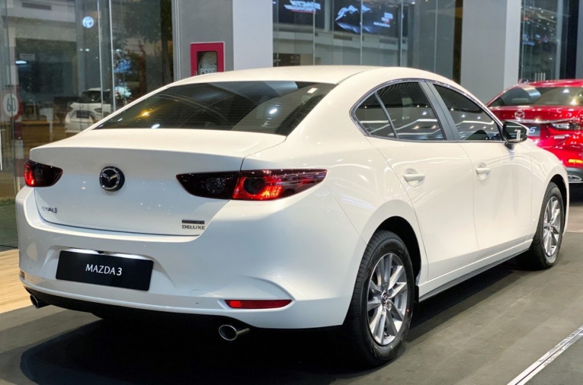 gia-xe-mazda3-1