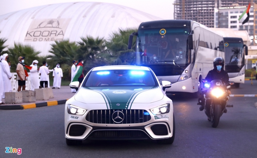 Mercedes-AMG-GT-63-S