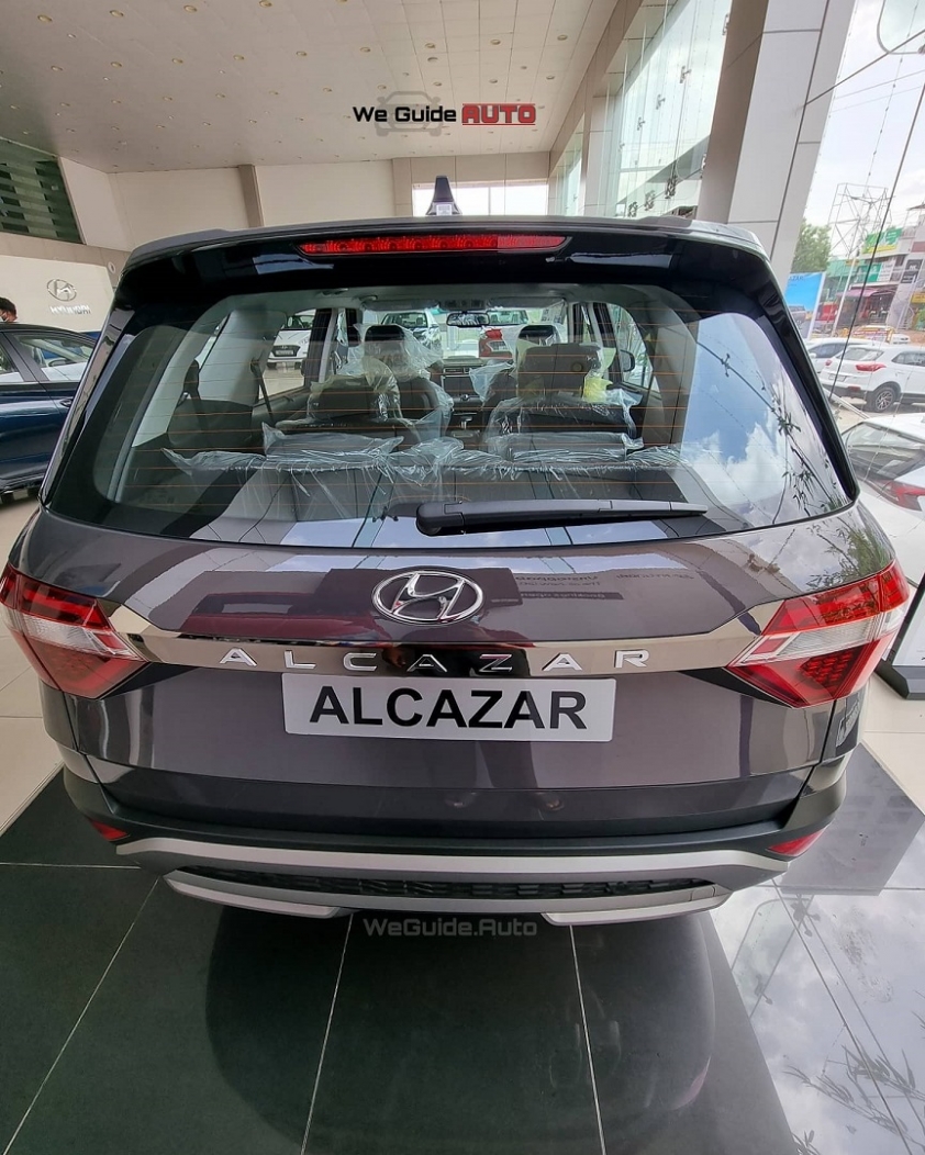 Hyundai-Alcazar-2021-3
